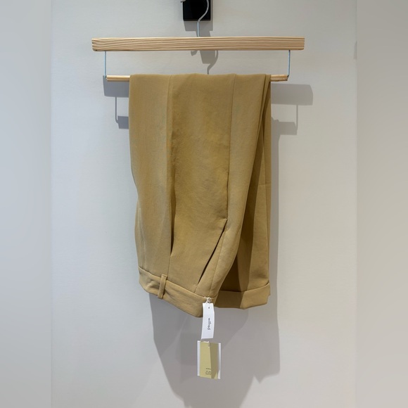 BNWT | ARITZIA | WILFRED | sandy beige high waisted dashwood pleated crepe pants - Picture 4 of 14